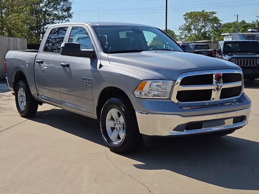 2023 Ram 1500 Classic SLT photo 1