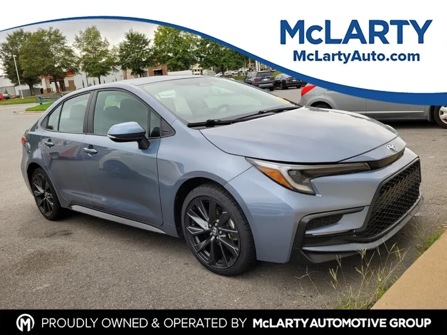 2024 Toyota Corolla SE photo 1