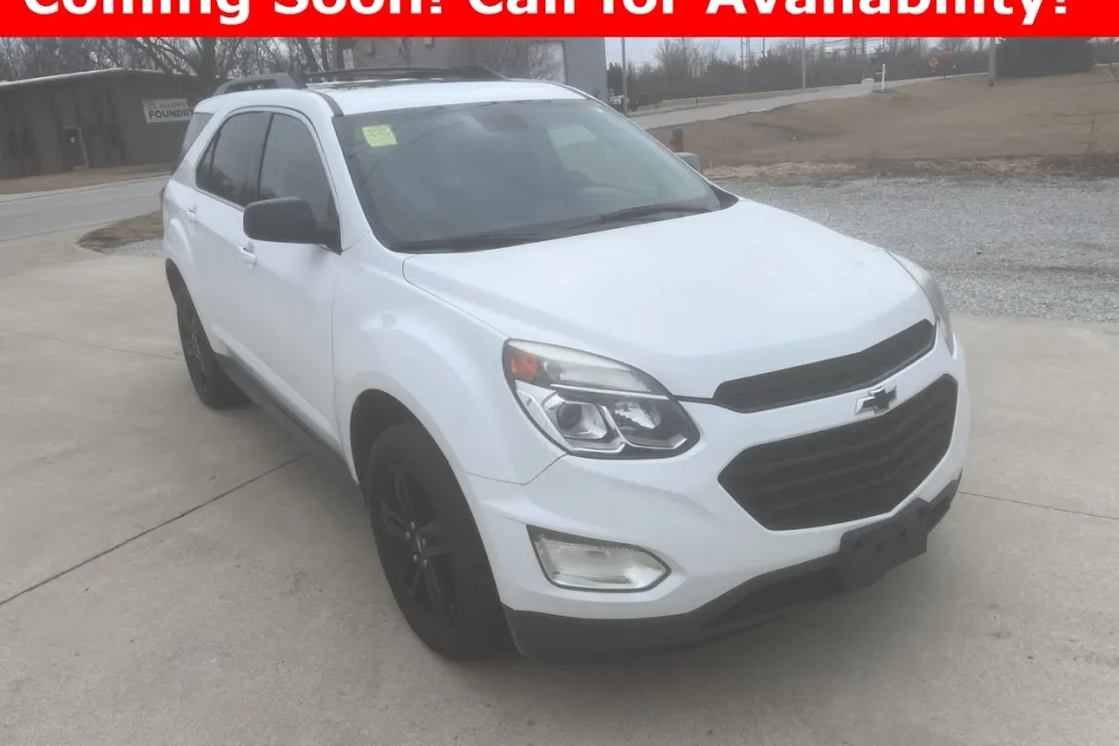 2017 Chevrolet Equinox LT photo 1