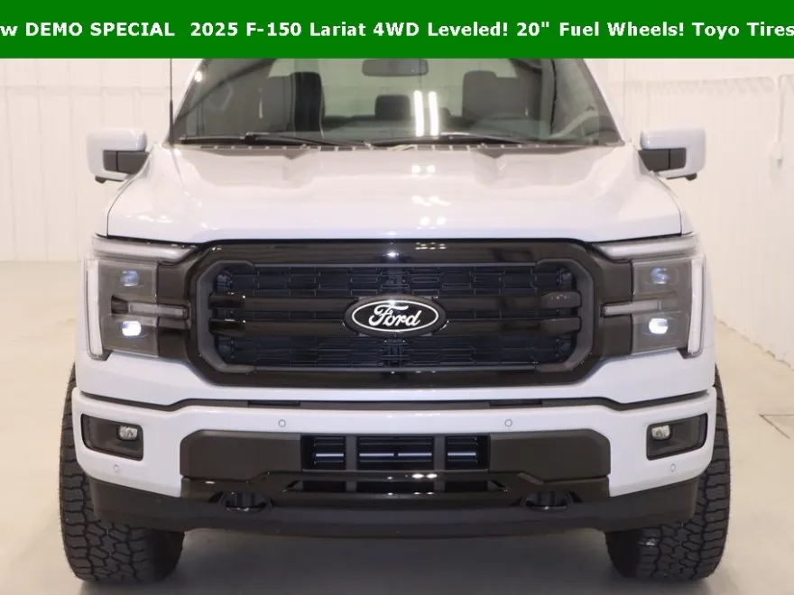 2025 Ford F-150 Lariat photo 1
