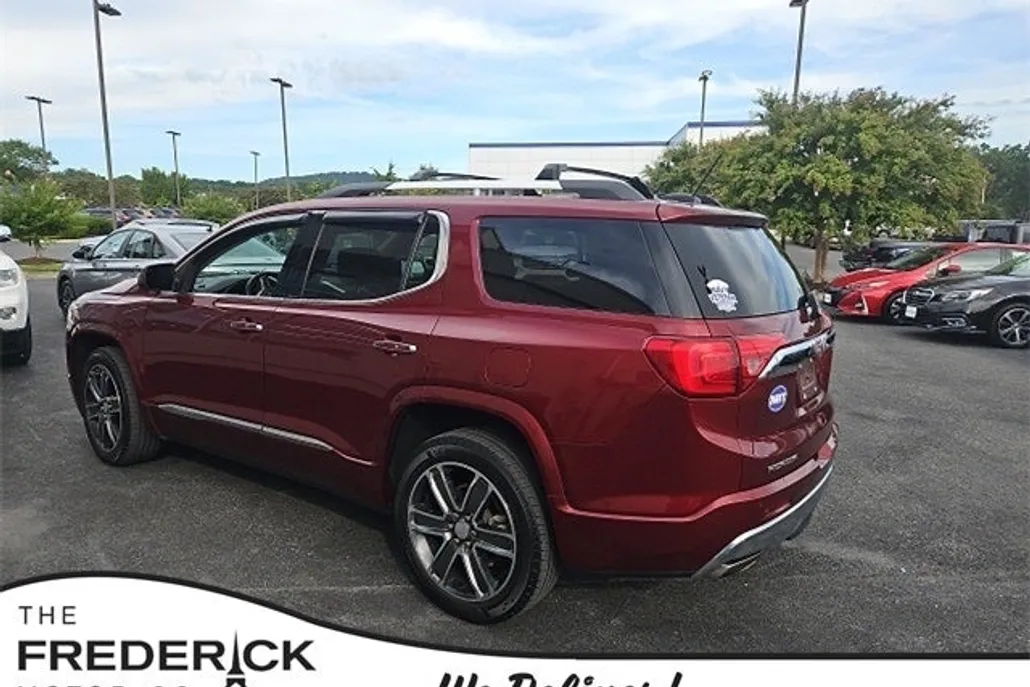 2017 Gmc Acadia Denali photo 1