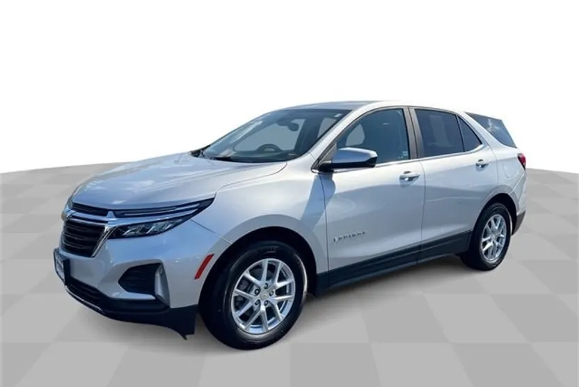2022 Chevrolet Equinox LT photo 1