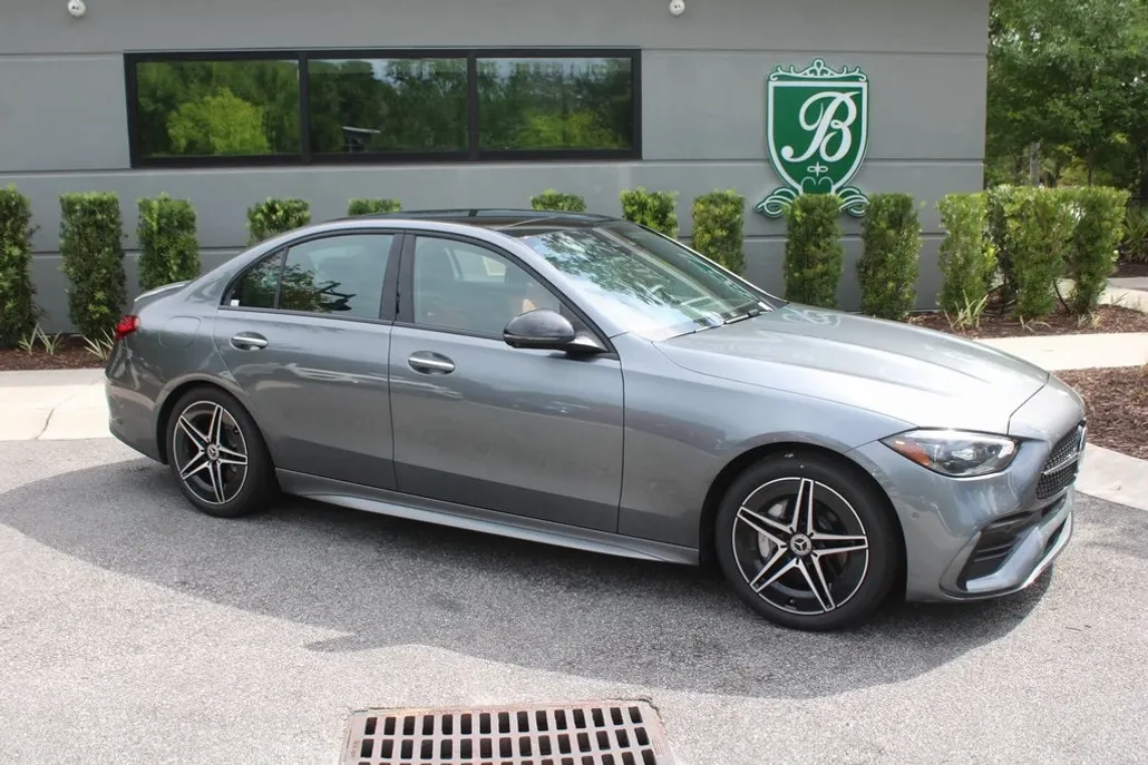 2024 Mercedes Benz C 300 4MATIC Sedan photo 1