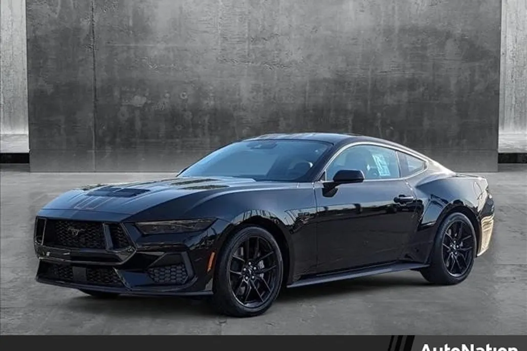 2025 Ford Mustang GT photo 1