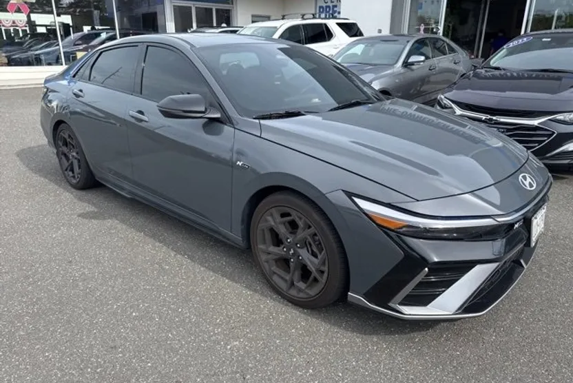 2024 Hyundai Elantra N Line photo 1