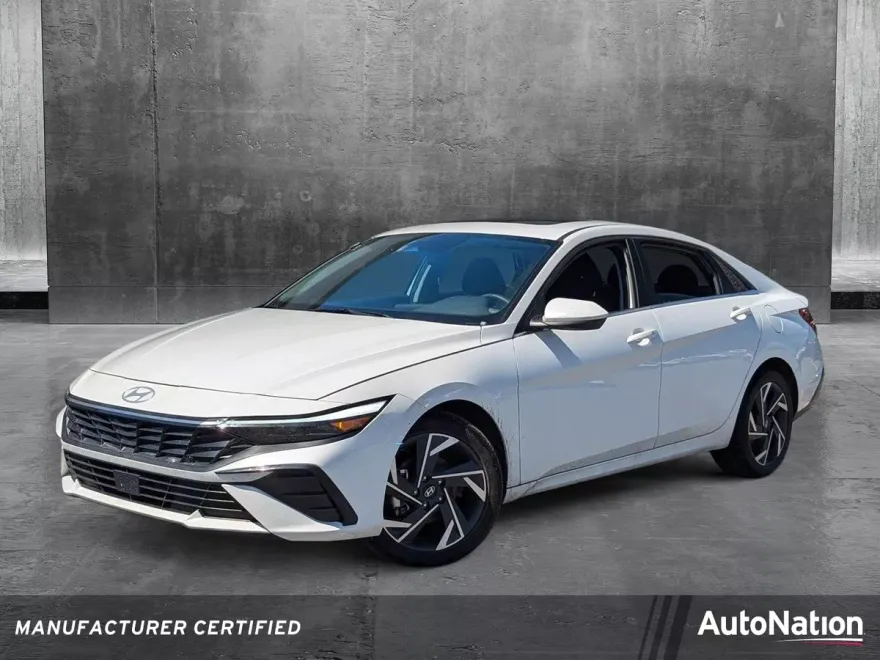2024 Hyundai Elantra SEL Convenience photo 1