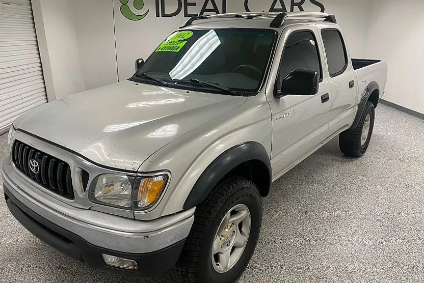 2002 Toyota Tacoma PreRunner V6 photo 1