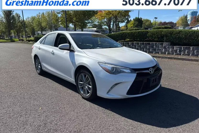 2017 Toyota Camry XLE XSE photo 1
