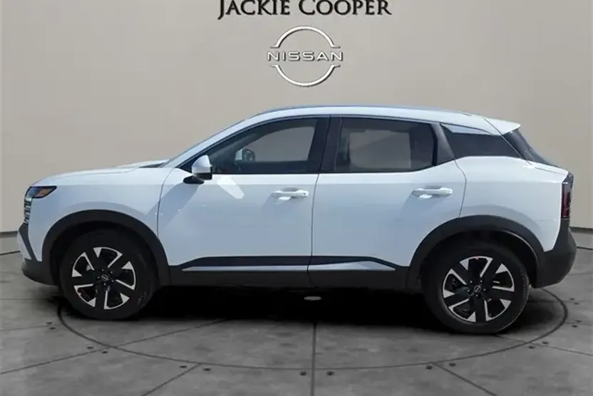 2025 Nissan Kicks SV photo 1