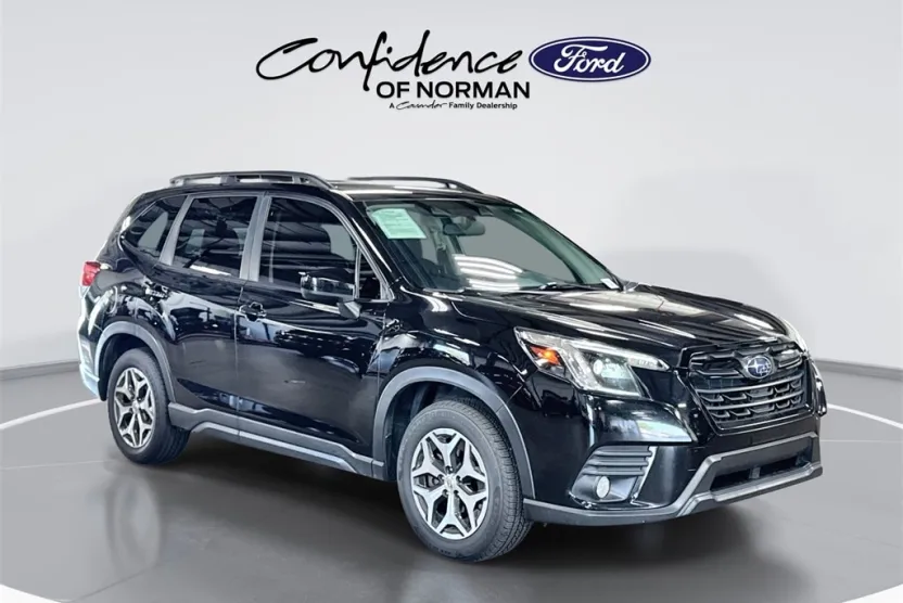 2022 Subaru Forester Premium photo 1