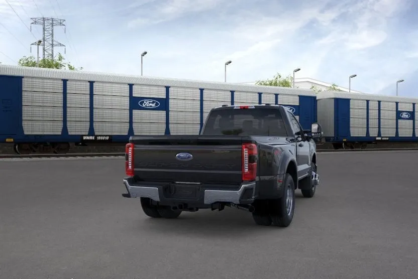 2026 Ford F-350 photo 1