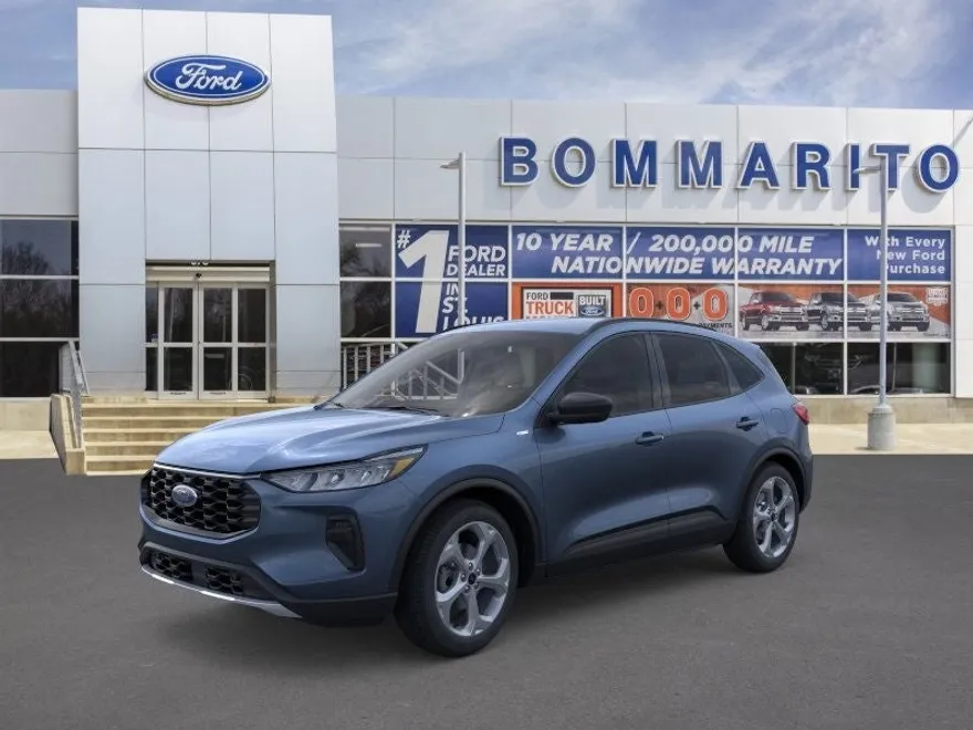 2025 Ford Escape ST-Line photo 1