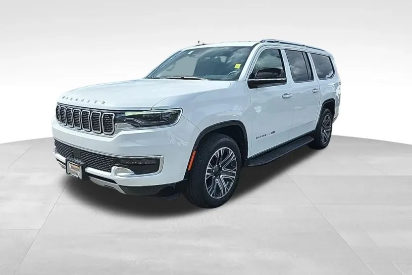 2024 Jeep Wagoneer L Series II photo 1