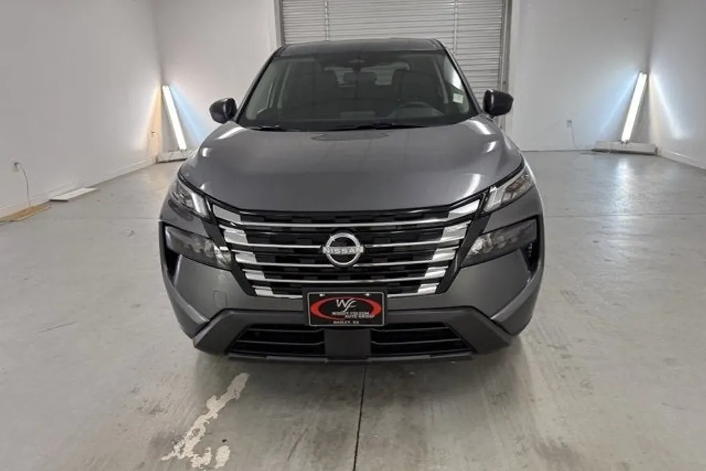 2026 Nissan Rogue S photo 1