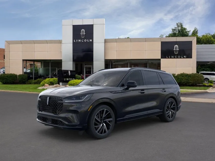 2025 Lincoln Aviator Black Label photo 1