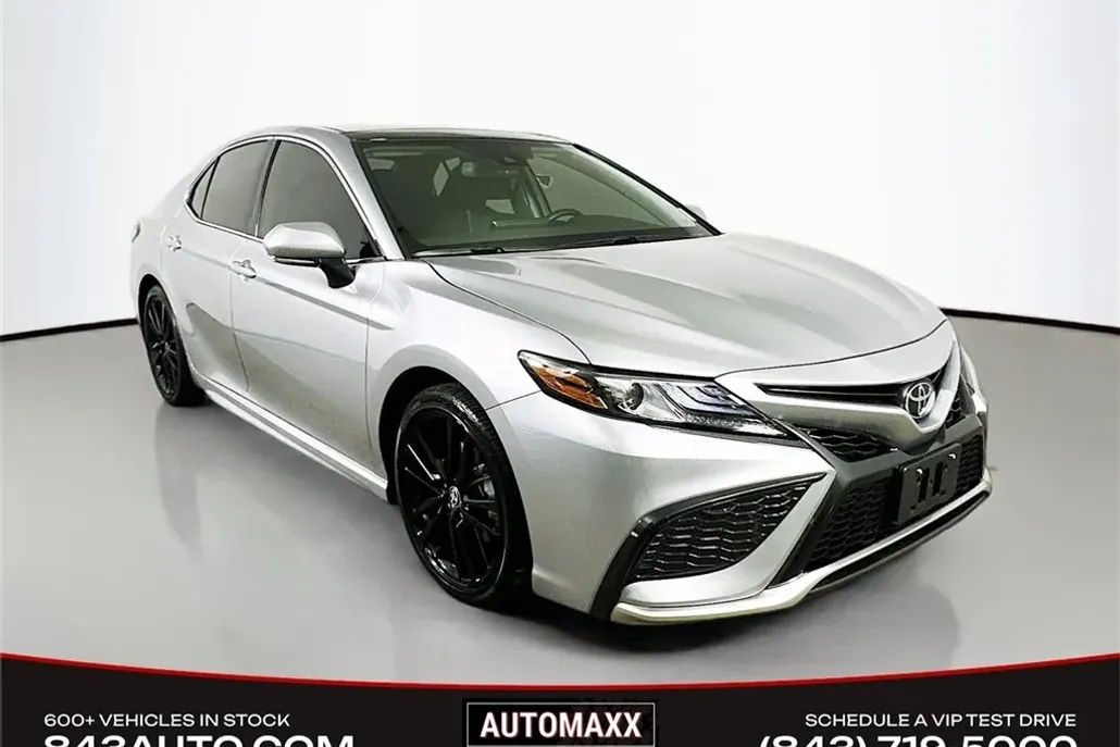 2023 Toyota Camry XSE photo 1