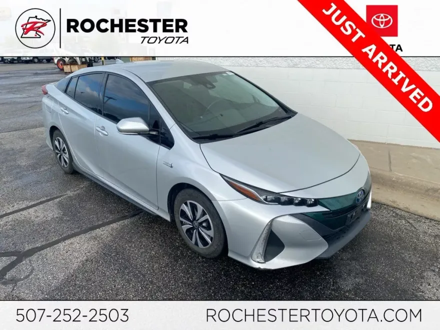 2018 Toyota Prius Prime Premium photo 1