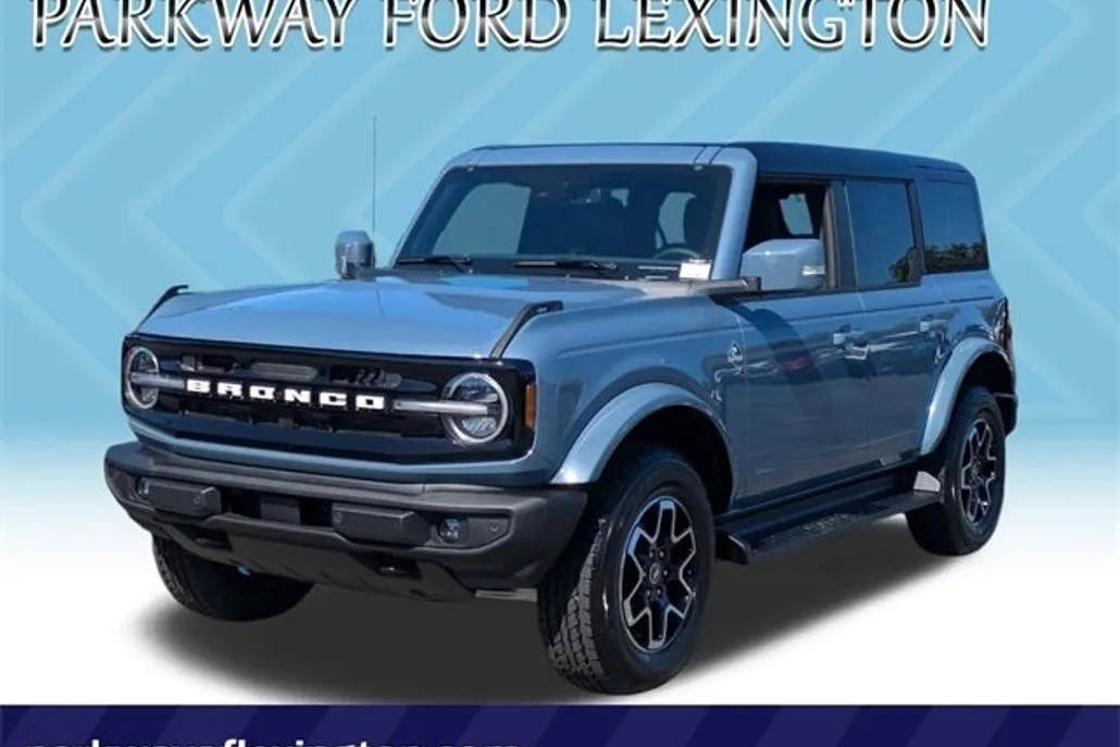 2025 Ford Bronco Outer Banks photo 1