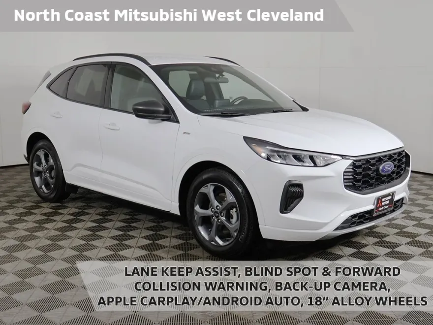 2023 Ford Escape ST-Line photo 1