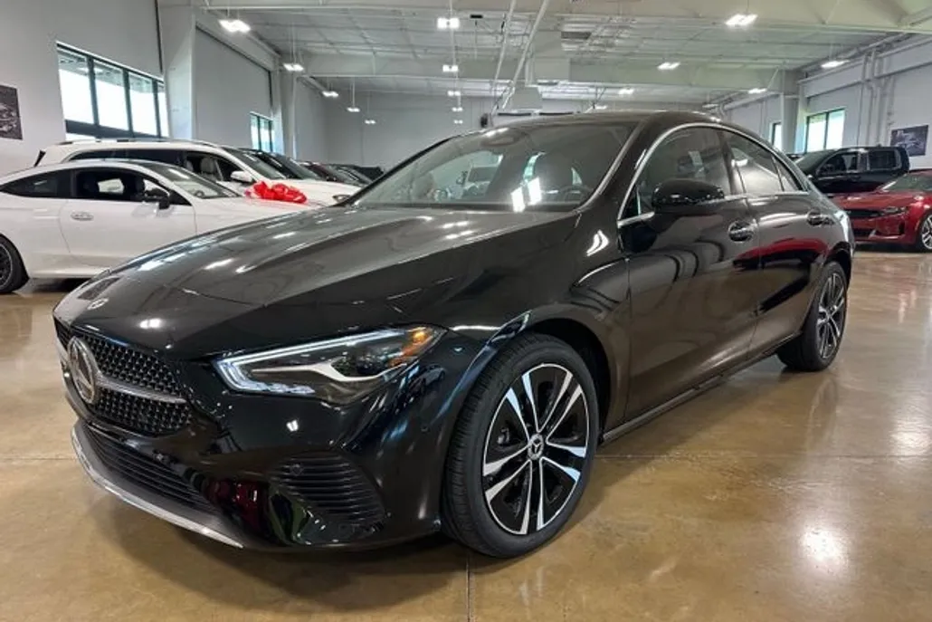 2025 Mercedes Benz CLA 250 4MATIC photo 1