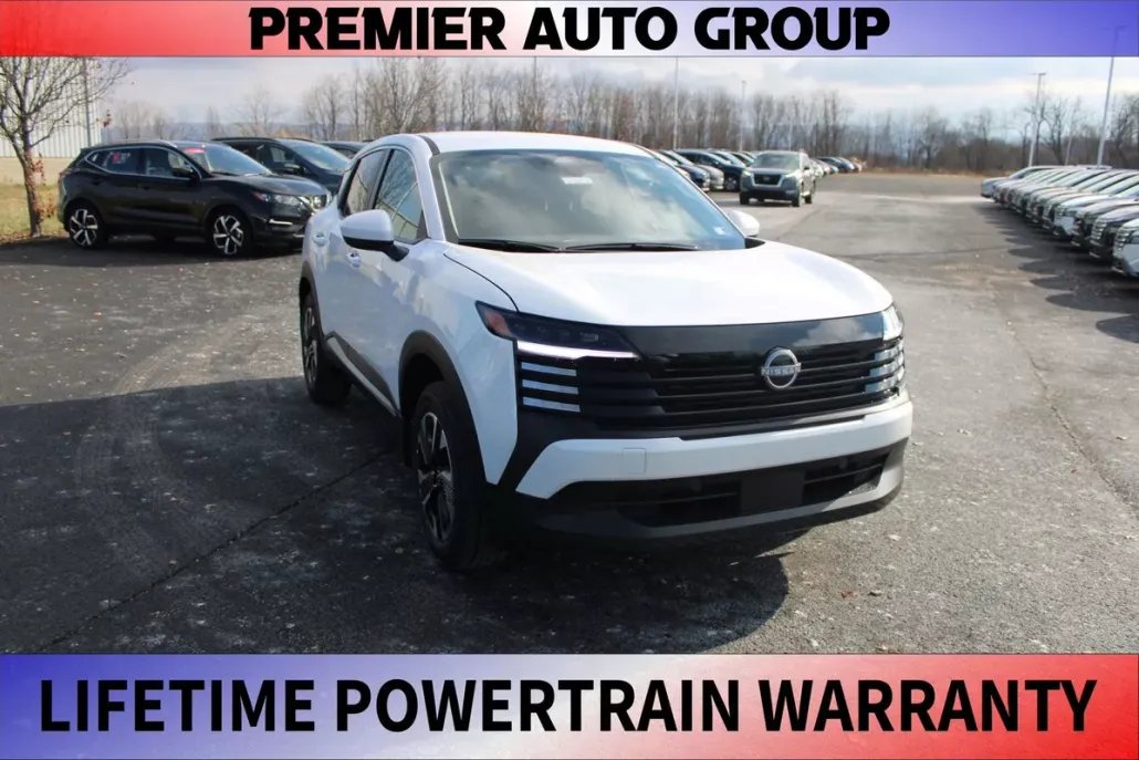 2025 Nissan Kicks SV photo 1