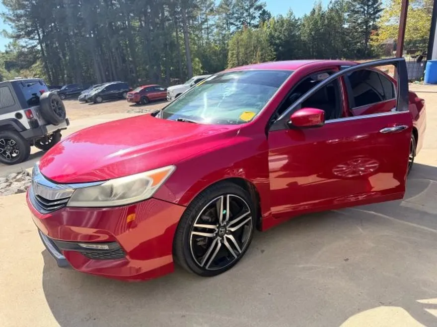 2017 Honda Accord Sport photo 1