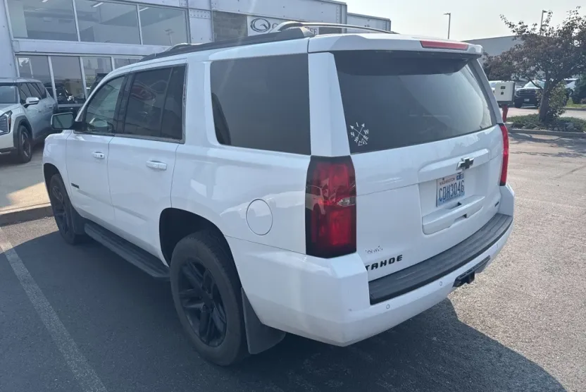 2020 Chevrolet Tahoe LT photo 1
