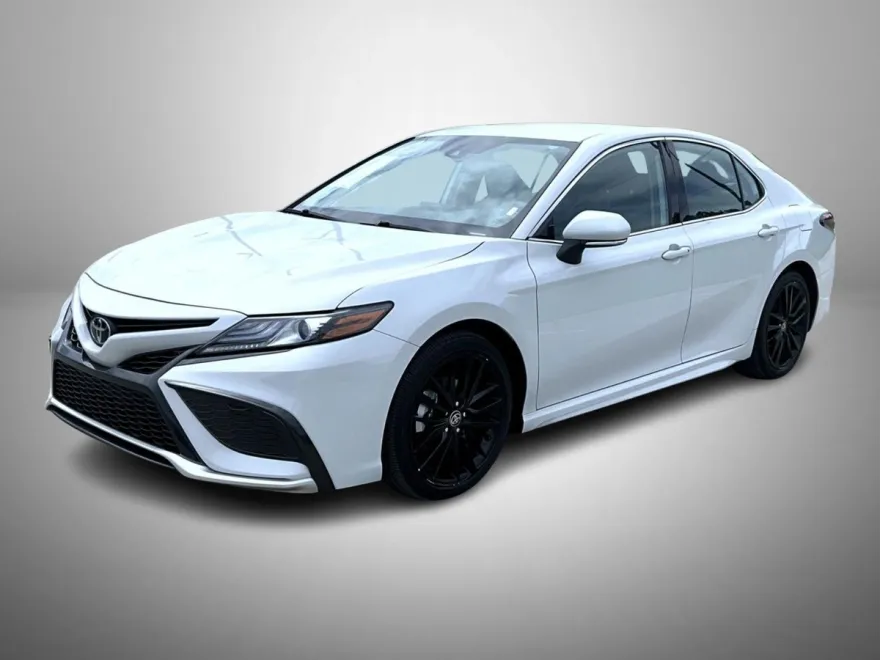 2023 Toyota Camry XSE photo 1