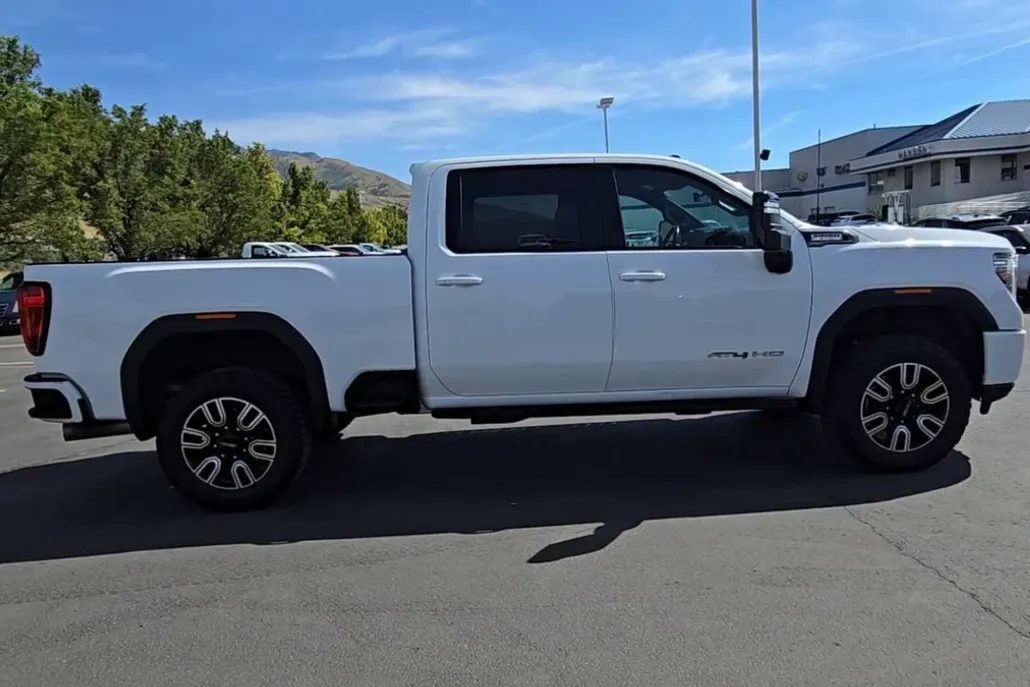 2022 Gmc Sierra 2500 HD AT4 photo 1