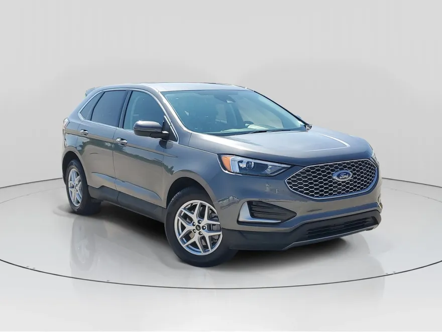 2024 Ford Edge SEL photo 1