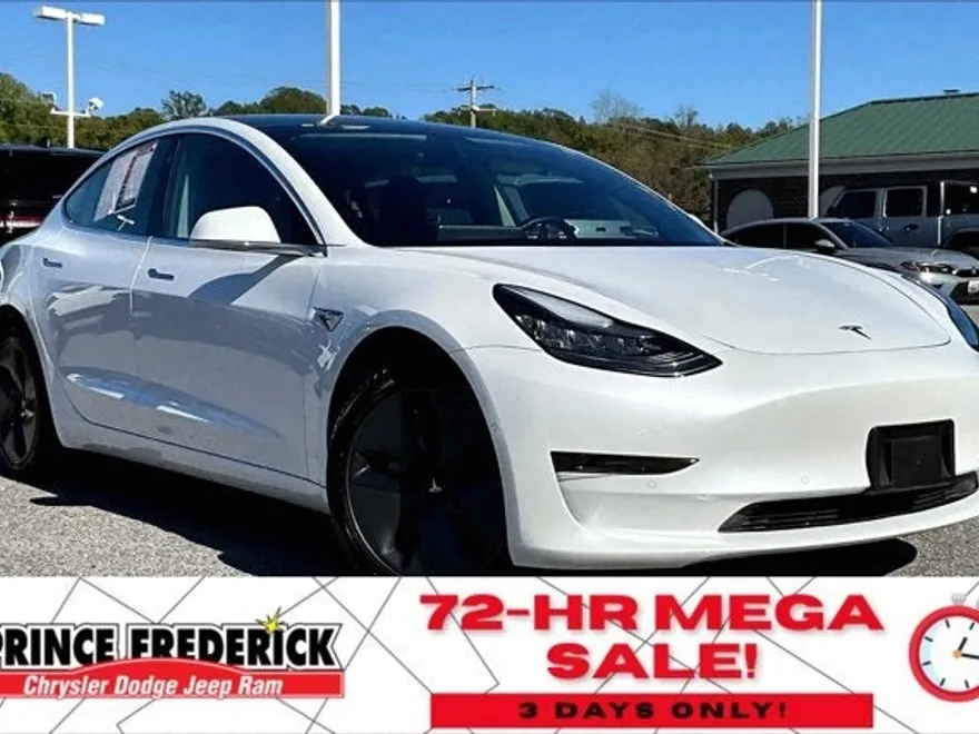 2019 Tesla Model 3 Mid Range photo 1