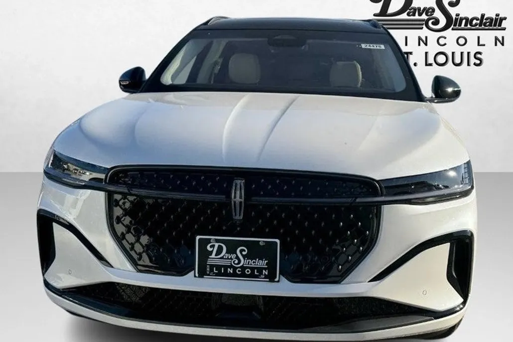 2024 Lincoln Nautilus Black Label photo 1