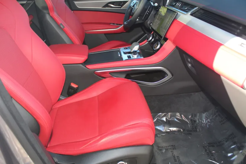 2025 Jaguar F-PACE P400 R-Dynamic S photo 1