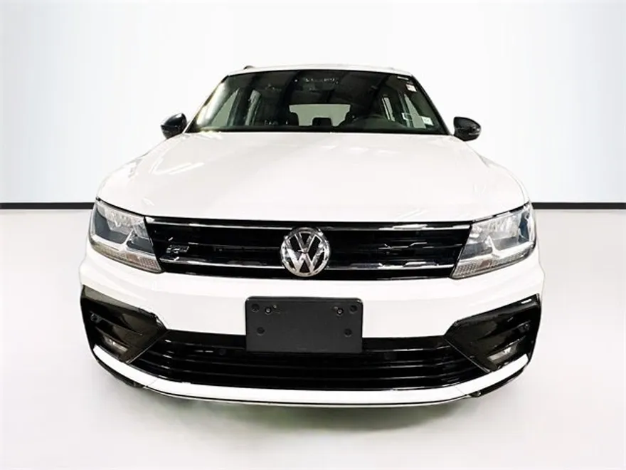 2021 Volkswagen Tiguan R-Line Black SEL photo 1