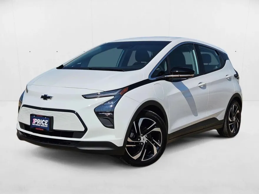 2023 Chevrolet Bolt EV 2LT photo 1