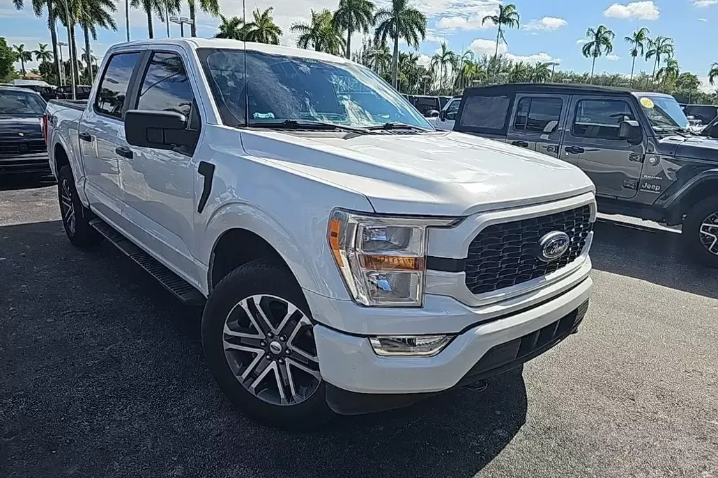 2022 Ford F-150 XL photo 1