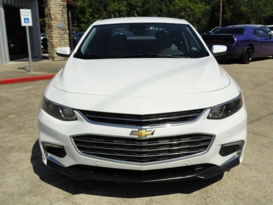 2018 Chevrolet Malibu 1LT photo 1