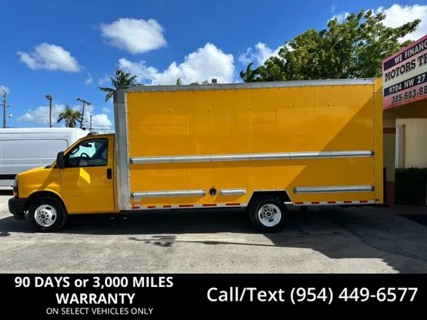 2021 Gmc Savana 3500 Cutaway photo 1