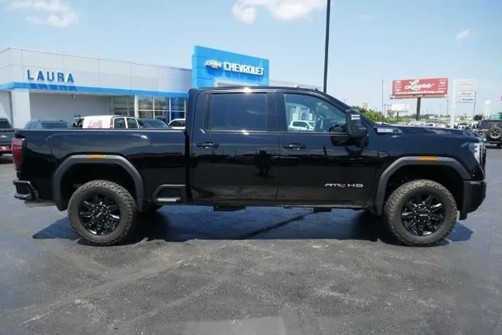 2025 Gmc Sierra 2500 HD AT4 photo 1