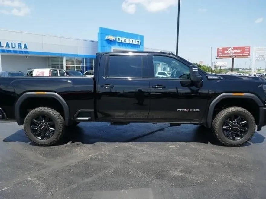2025 Gmc Sierra 2500 HD AT4 photo 1