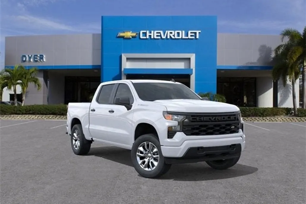 2025 Chevrolet Silverado 1500 Custom photo 1