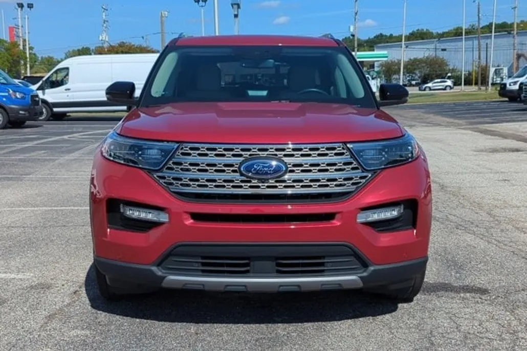 2022 Ford Explorer Limited photo 1