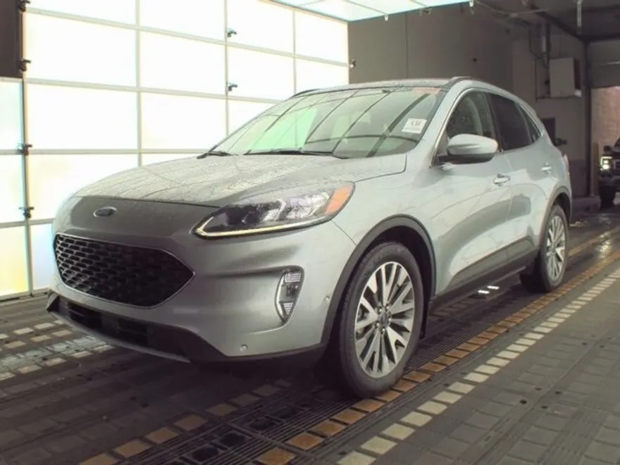 2021 Ford Escape Titanium photo 1