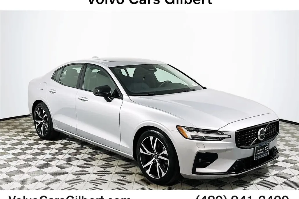 2025 Volvo S60 B5 Core photo 1