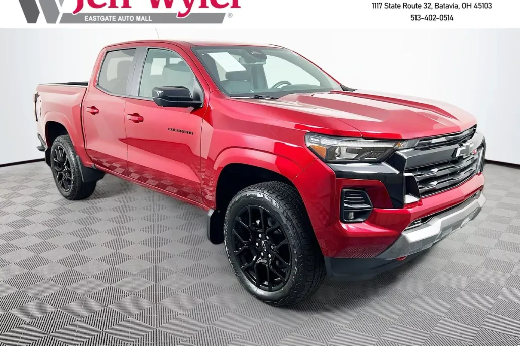 2024 Chevrolet Colorado Z71 photo 1