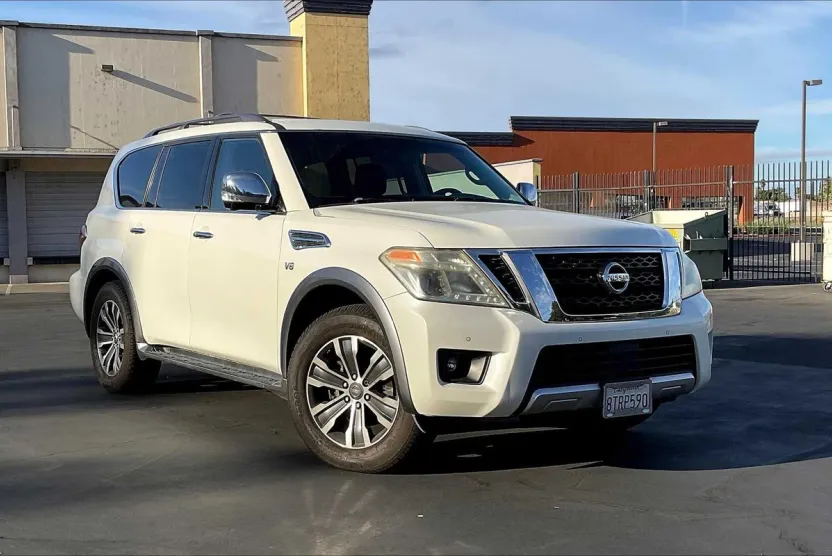 2017 Nissan Armada SL photo 1