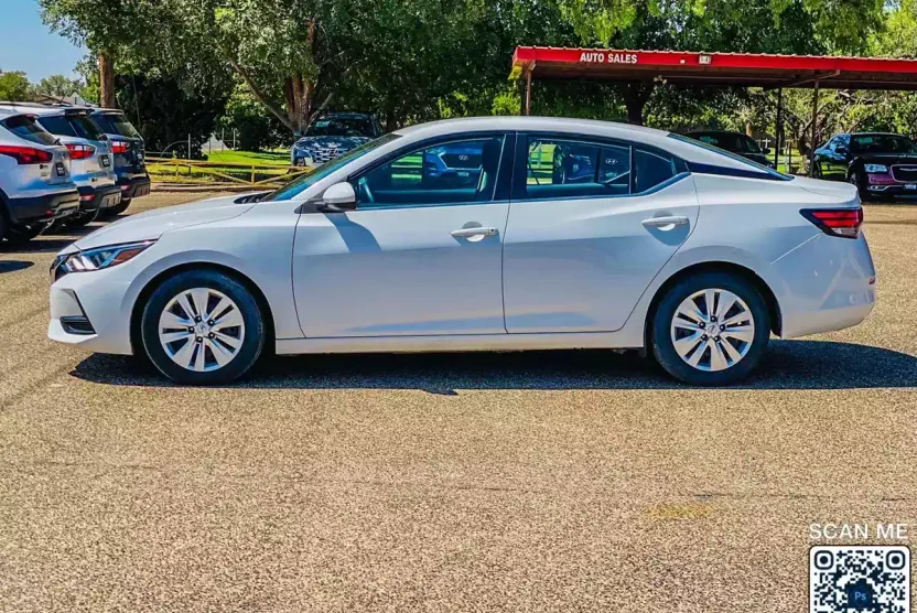 2022 Nissan Sentra S photo 1