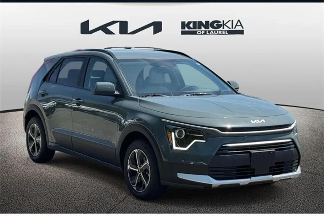 2025 Kia Niro EX photo 1