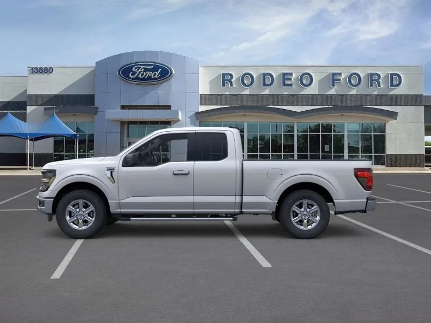 2025 Ford F-150 XLT photo 1