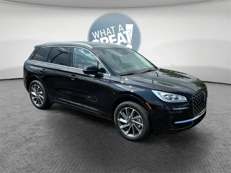 2023 Lincoln Corsair Grand Touring photo 1